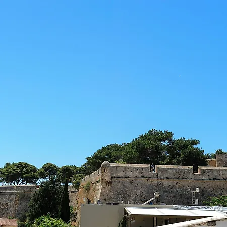 Pallazzo Fortezza Apartment *